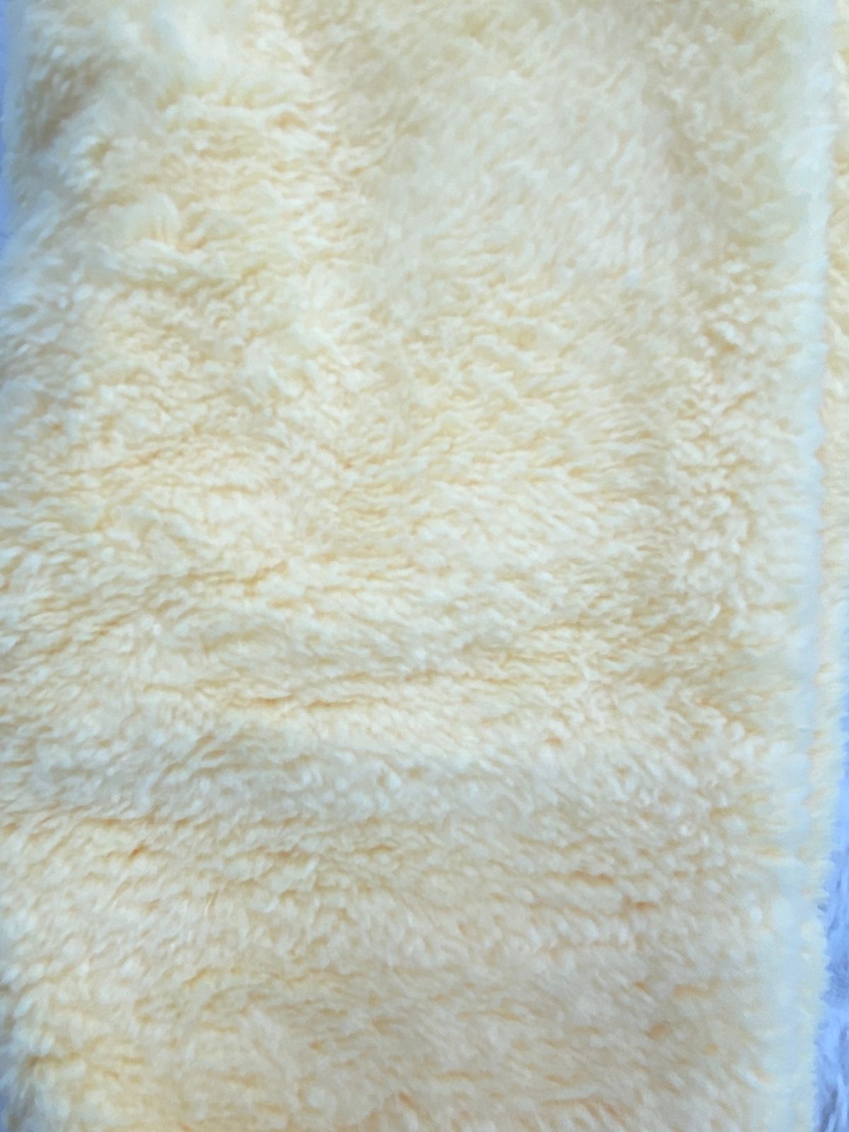 بيجامه فرو بناتي خامه روعه مبطن من الداخل رسمة سحابه😍🤍