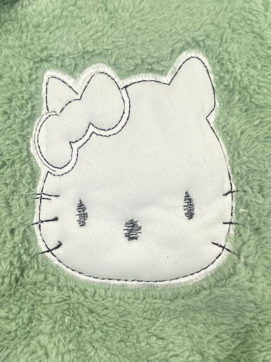 بيجامه فرو بناتي خامه روعه مبطن من الداخل رسمة قطه😍🤍