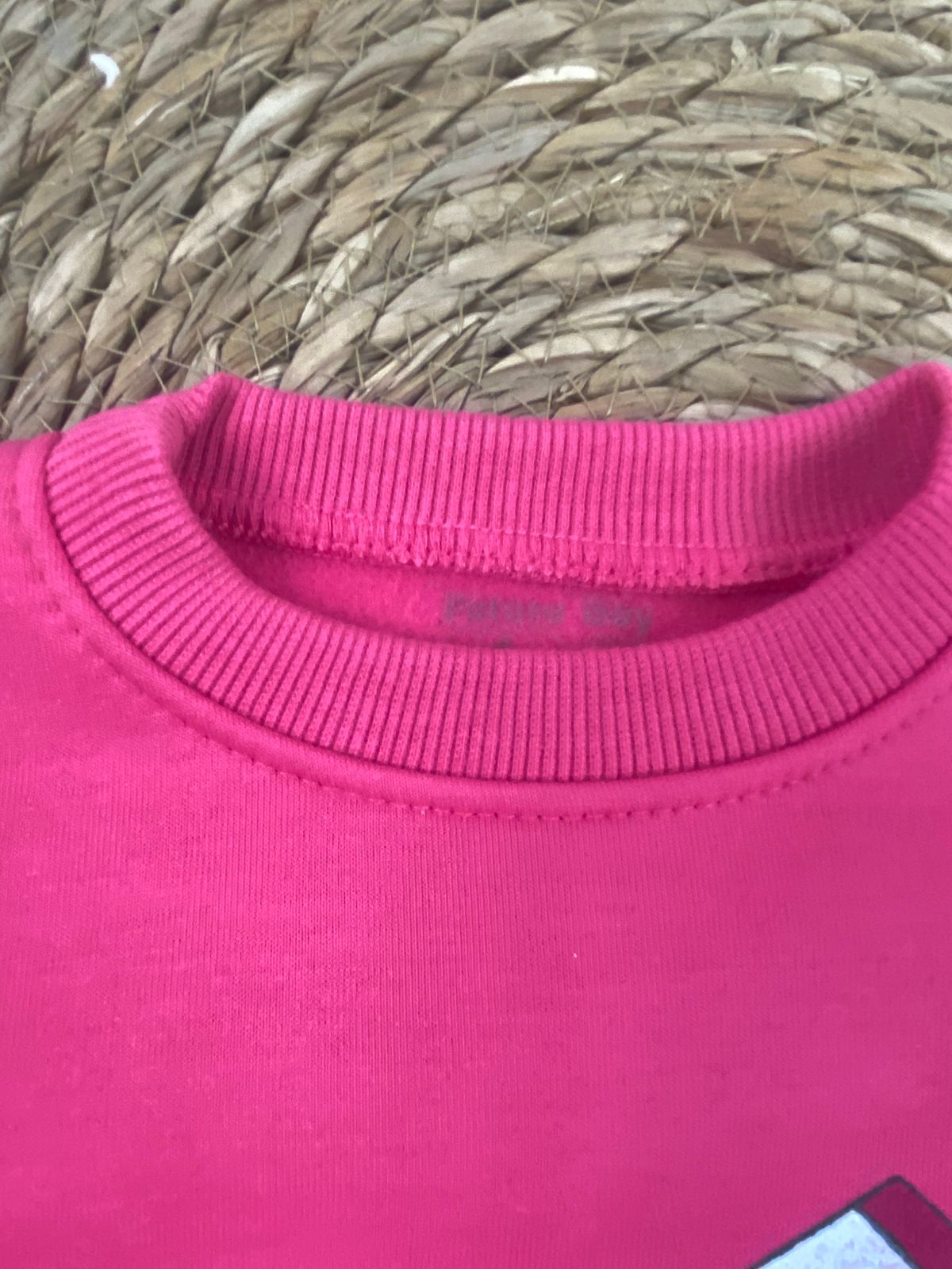 طقم بناتي شتوي خامه ميلتون مكون من قطعتين رسمة mom all my love 🤍🤍