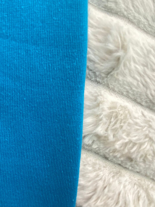 طقم اولادي وبناتي شتوي خامه ميلتون مكون من قطعتين رسمة كسلان 😍😍