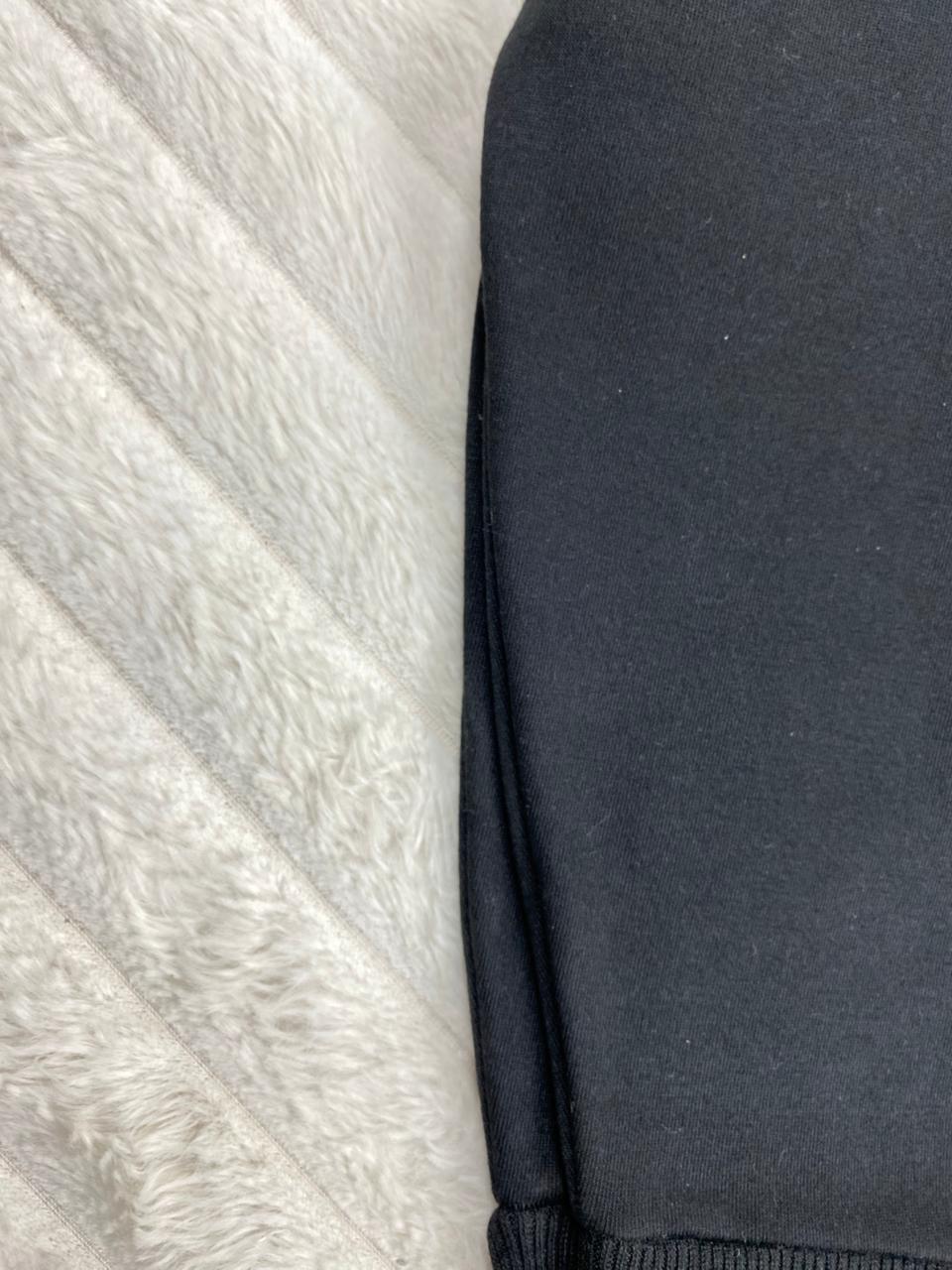 طقم اولادي وبناتي شتوي خامه ميلتون مكون من قطعتين رسمة ميكي ماوس🩵💚