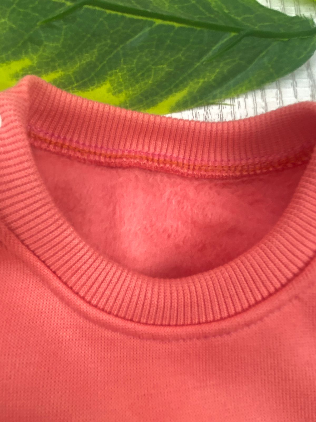 طقم خروجي بناتي مكون من 3 قطع بجاكيت كت وتر برووف مشجر🩷😍