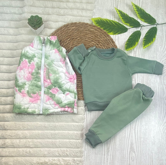 طقم خروجي بناتي مكون من 3 قطع بجاكيت كت وتر برووف مشجر🩷😍