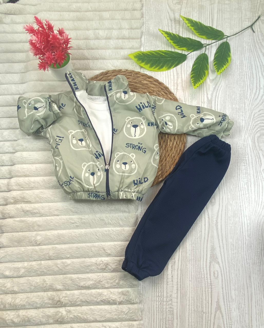 طقم خروجي اولادي وبناتي مكون من 3 قطع بجاكيت وتربووف مبطن من الداخل strong 💞❤️