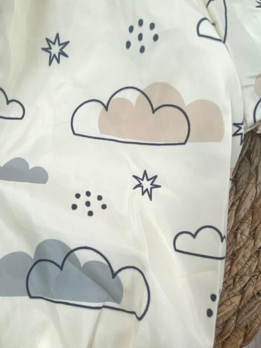 طقم خروجي اولادي وبناتي مكون من 3 قطع بجاكيت وتربووف مبطن من الداخل رسمة سحاب 💞❤️