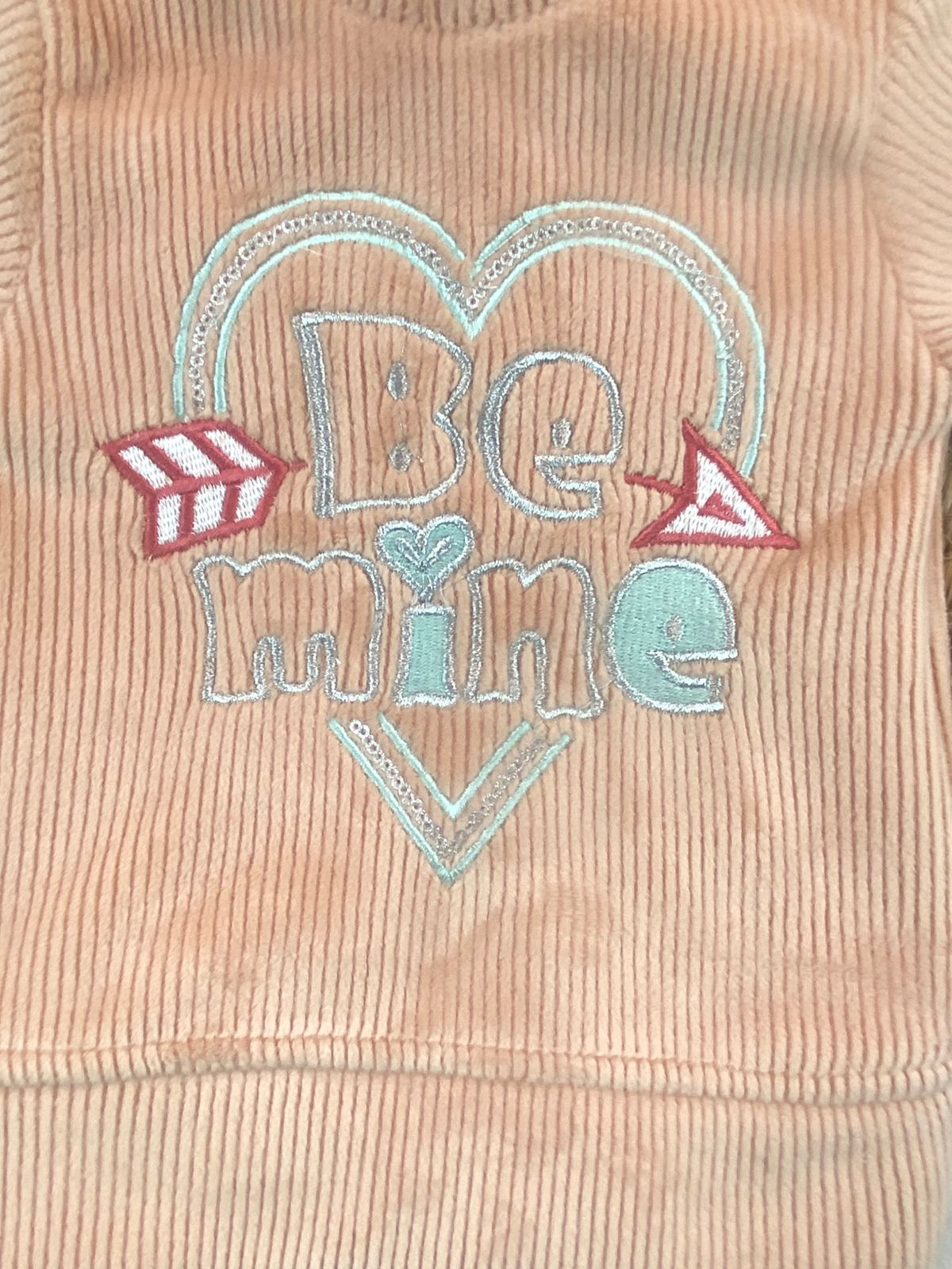 بيجامه قطيفه مسحب بناتي مكونه من قطعتين مبطن من الداخل be mine 🤍🩷