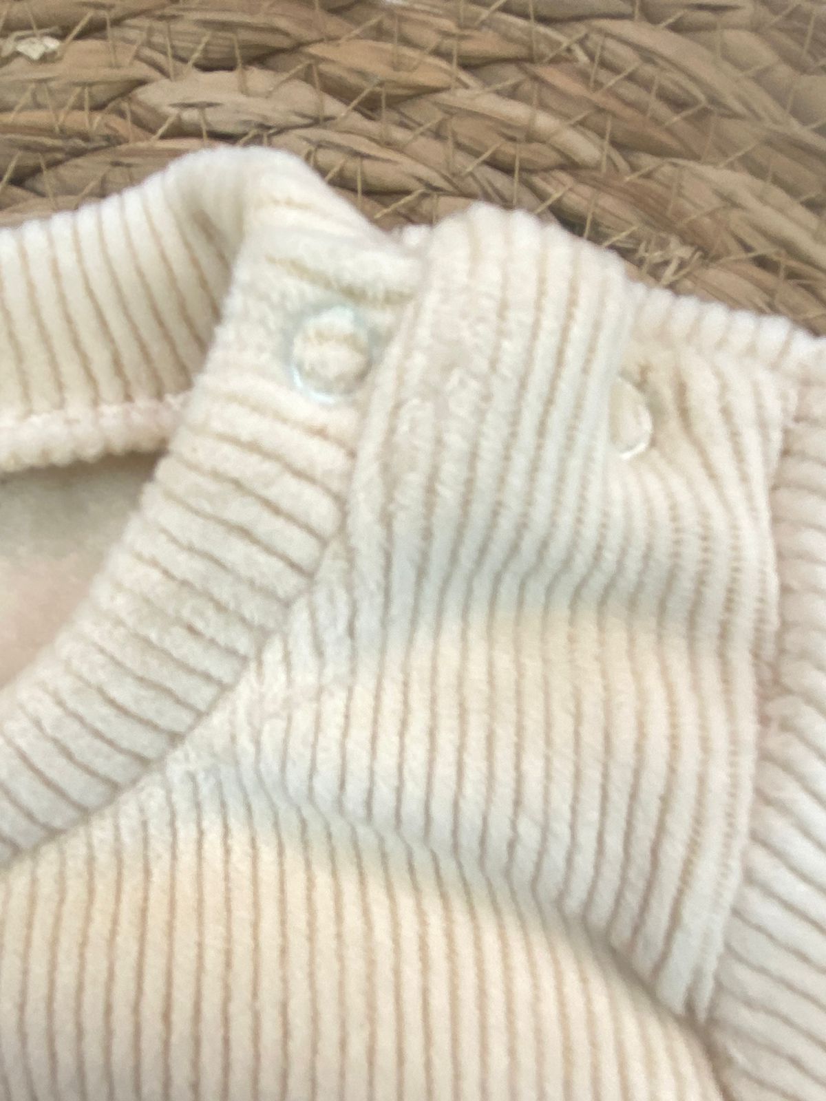 بيجامه قطيفه مسحب بناتي مكونه من قطعتين مبطن من الداخل rose🤍🩷