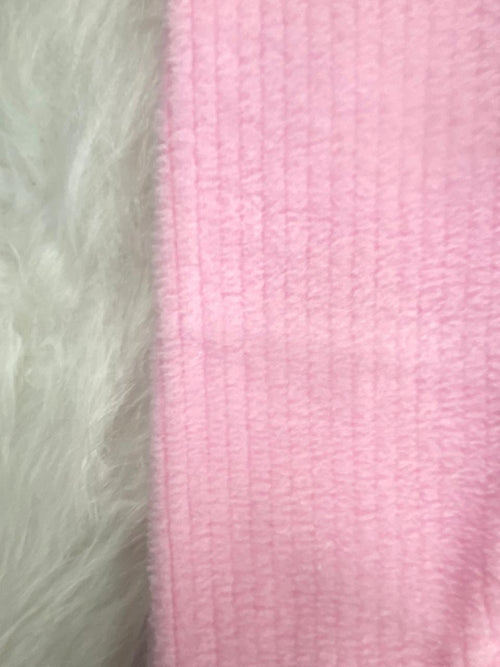 بيجامه قطيفه مسحب بناتي مكونه من قطعتين مبطن من الداخل  meow 🤍🩷