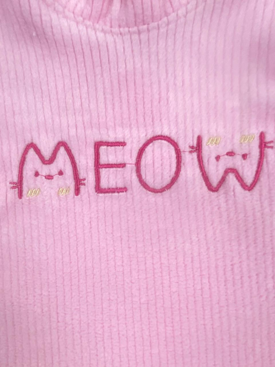 بيجامه قطيفه مسحب بناتي مكونه من قطعتين مبطن من الداخل  meow 🤍🩷