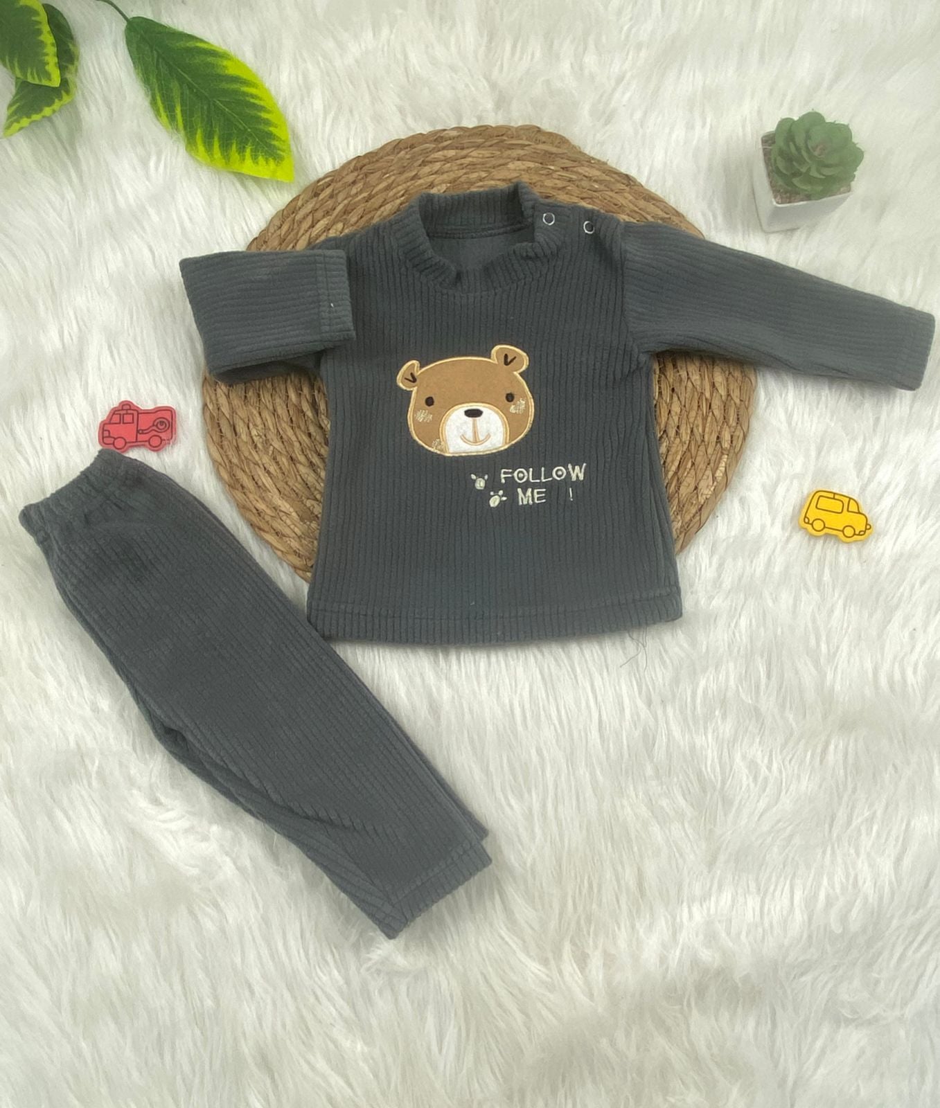 بيجامه قطيفه مسحب اولادي وبناتي مكونه من قطعتين مبطن من الداخل  follow me🤍🩷