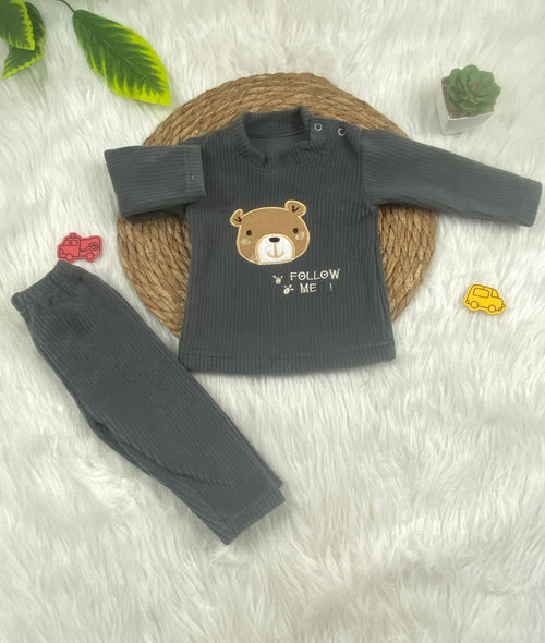 بيجامه قطيفه مسحب اولادي وبناتي مكونه من قطعتين مبطن من الداخل  follow me🤍🩷