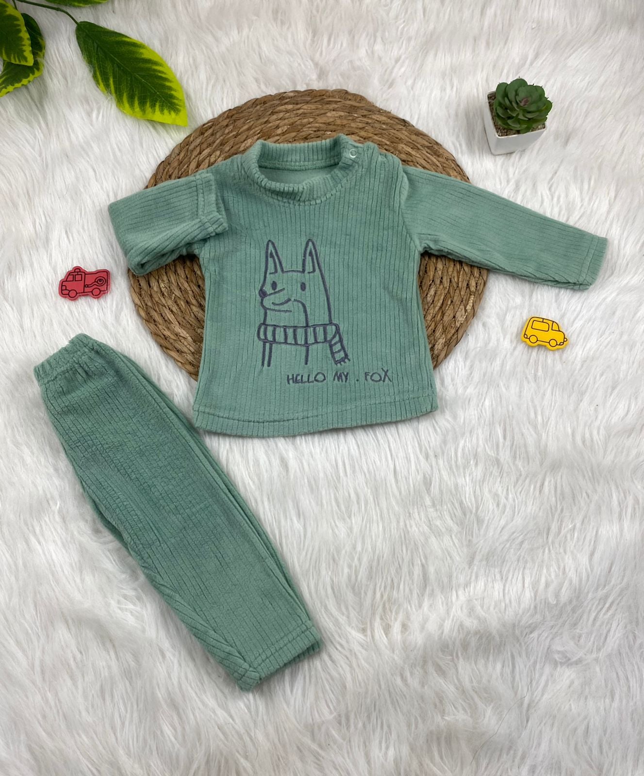 بيجامه قطيفه مسحب اولادي وبناتي مكونه من قطعتين مبطن من الداخل fox 🤍🩷