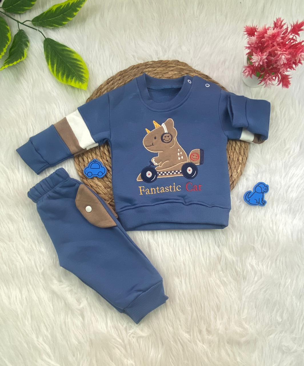 طقم شتوي ميلتون اولادي وبناتي مكون من قطعتين مبطن من الداخل fantastic car🩷🤍