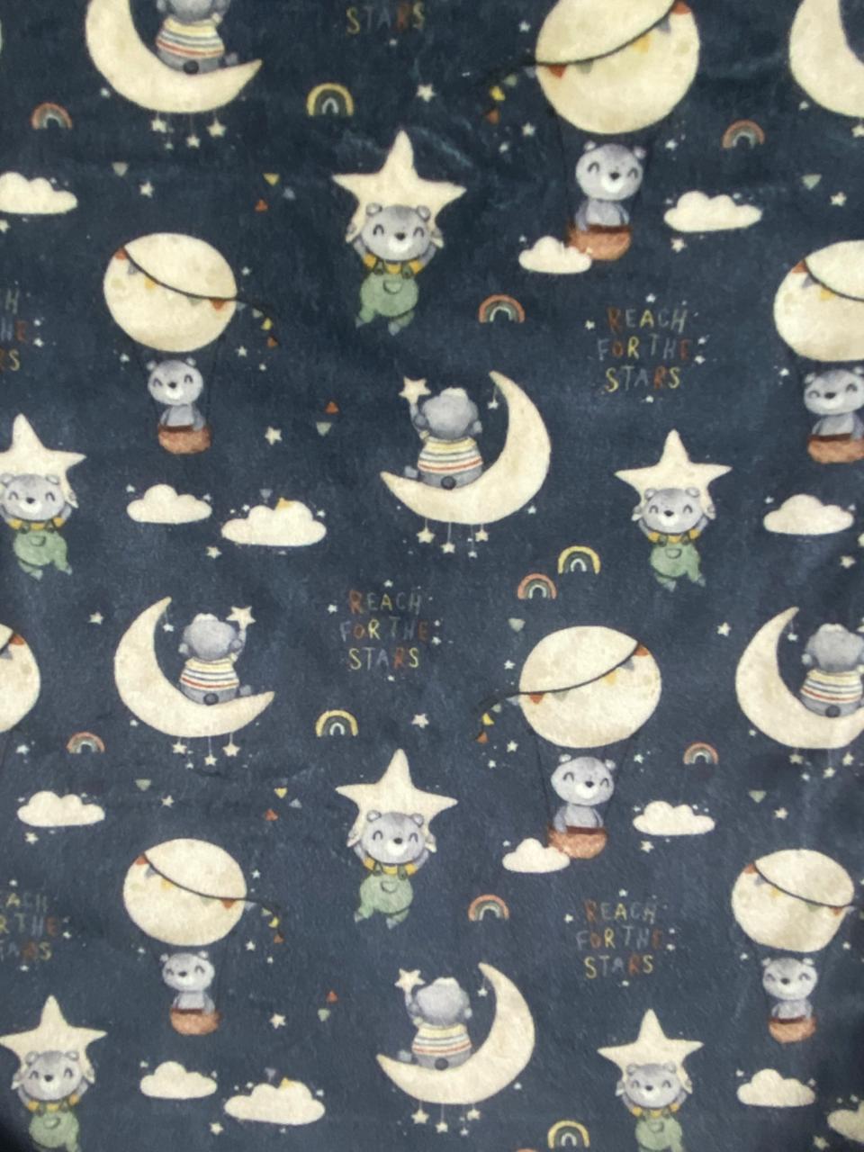 طقم تدفئه اولادي وبناتي خامه قطيفه ناعمه 🤍🤍