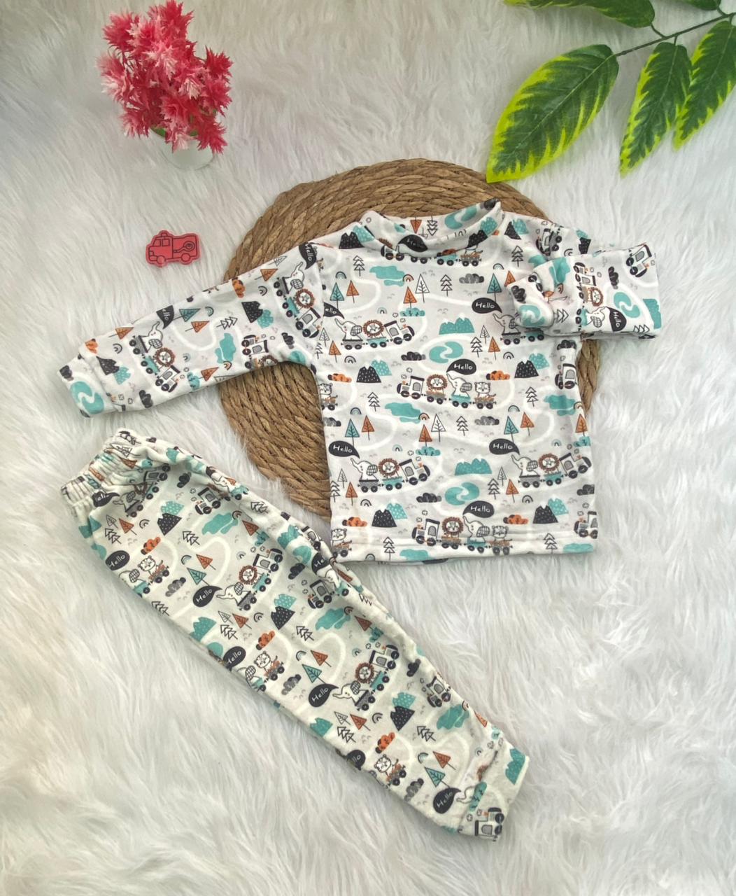 طقم تدفئه بناتي واولادي خامه قطيفه ناعمه مبطن من الداخل  😍❤️