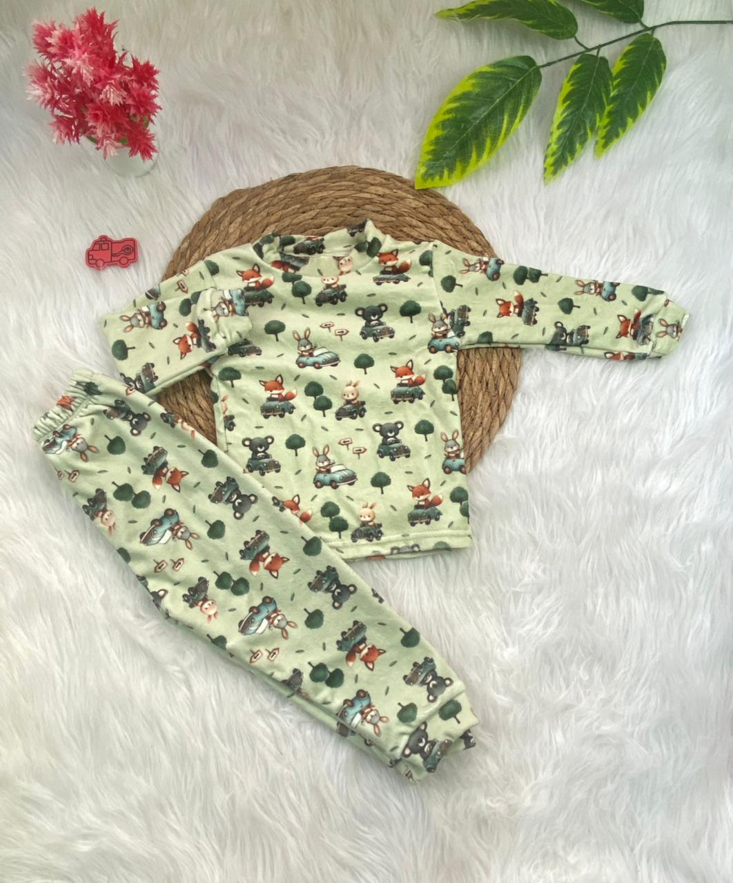 طقم تدفئه بناتي واولادي خامه قطيفه ناعمه مبطن من الداخل  😍❤️