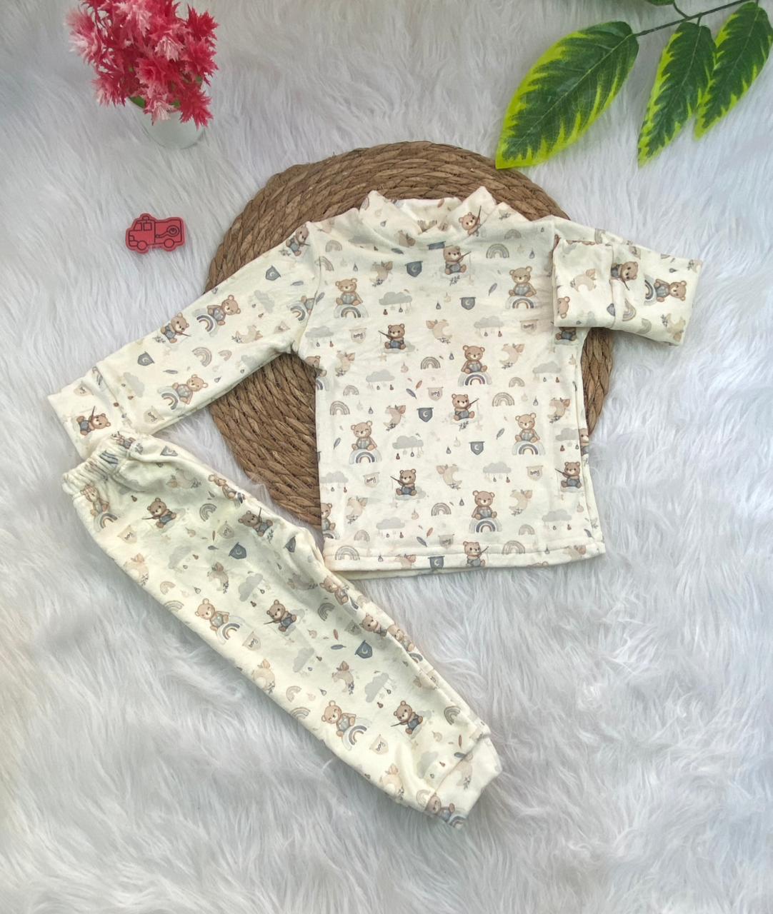 طقم تدفئه بناتي واولادي خامه قطيفه ناعمه مبطن من الداخل  😍❤️