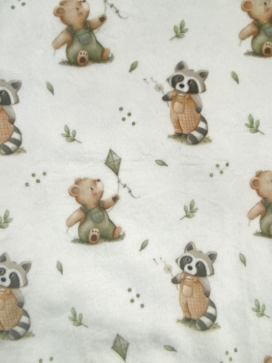 طقم تدفئه بناتي واولادي خامه قطيفه ناعمه مبطن من الداخل  😍❤️