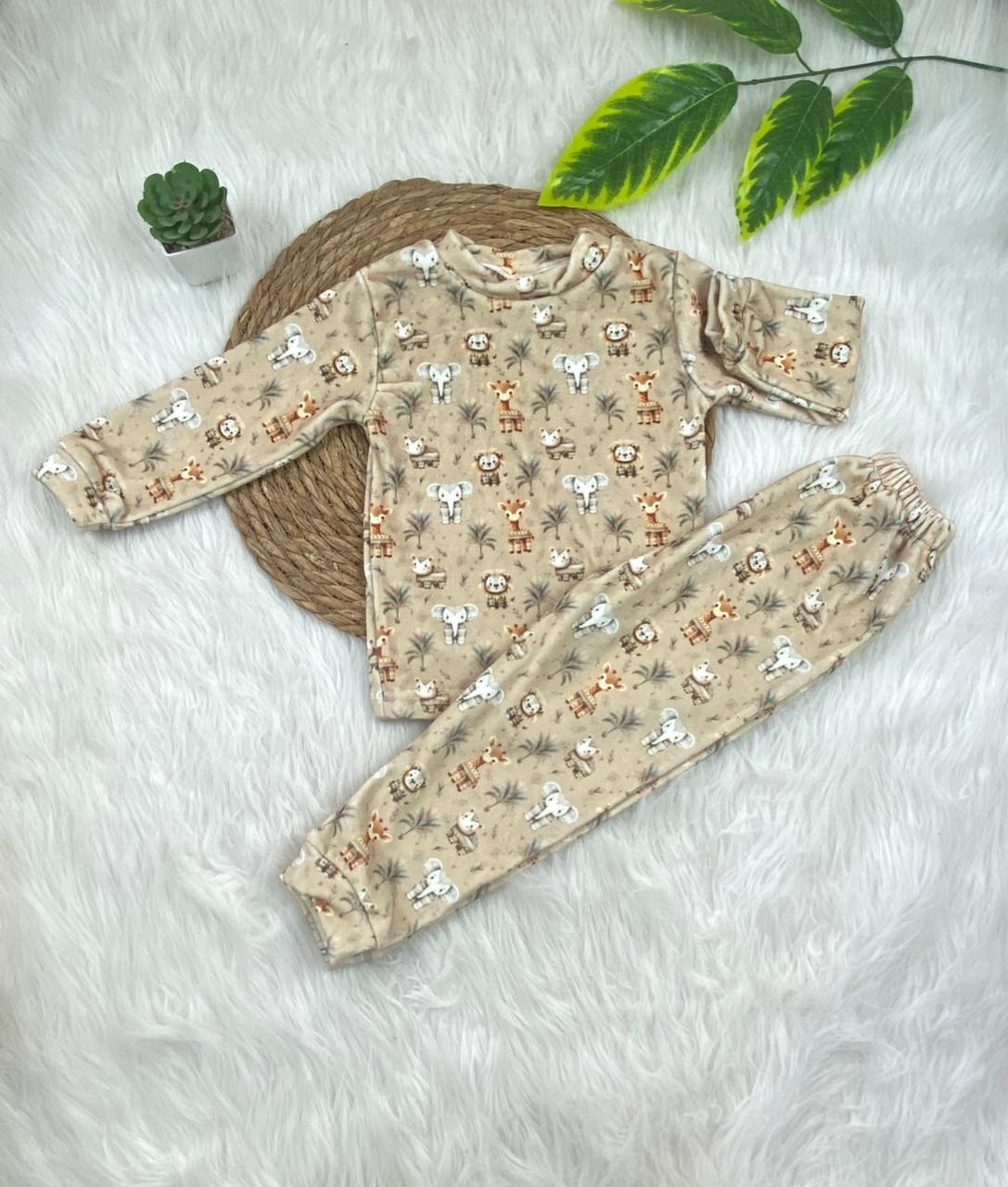 طقم تدفئه بناتي واولادي خامه قطيفه ناعمه مبطن من الداخل  😍❤️