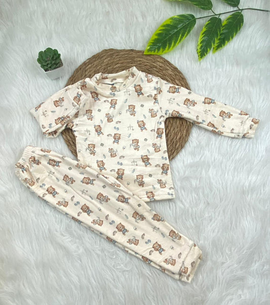 طقم تدفئه بناتي واولادي خامه قطيفه ناعمه مبطن من الداخل  😍❤️