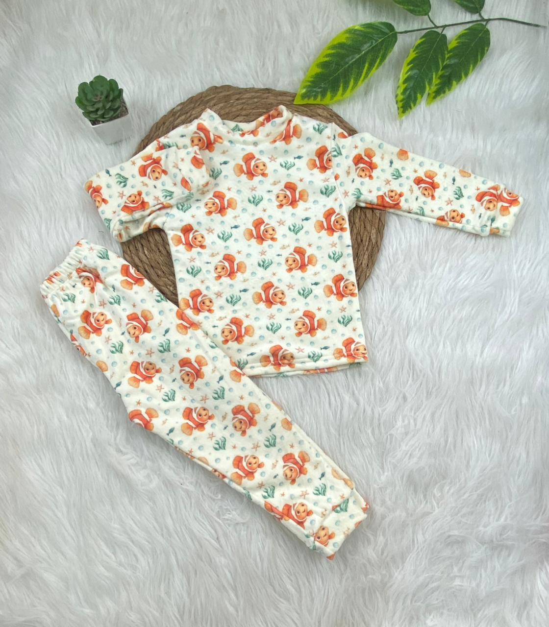 طقم تدفئه بناتي واولادي خامه قطيفه ناعمه مبطن من الداخل  😍💞❤️