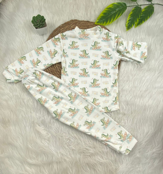 طقم تدفئه بناتي واولادي خامه قطيفه ناعمه مبطن من الداخل  😍💞😍