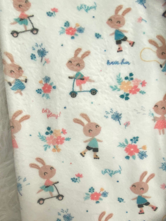 طقم تدفئه بناتي واولادي خامه قطيفه ناعمه مبطن من الداخل  😍💞😍