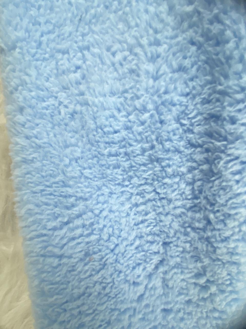 بيجامه فرو اولادي وبناتي مبطنه من الداخل خامه مريحه رسمة الكسلان 😍😍