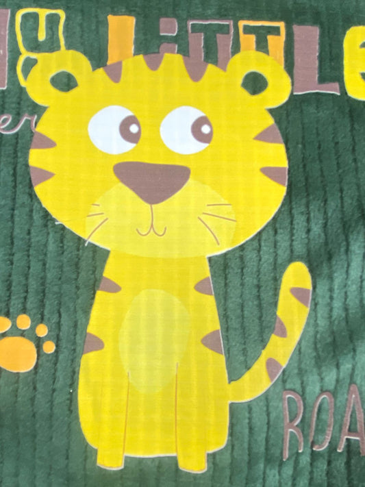 بيجامه قطيفه مسحب اولادي وبناتي مبطنه من الداخل رسمة قطة ❤️❤️