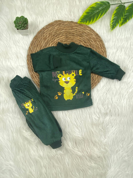 بيجامه قطيفه مسحب اولادي وبناتي مبطنه من الداخل رسمة قطة ❤️❤️