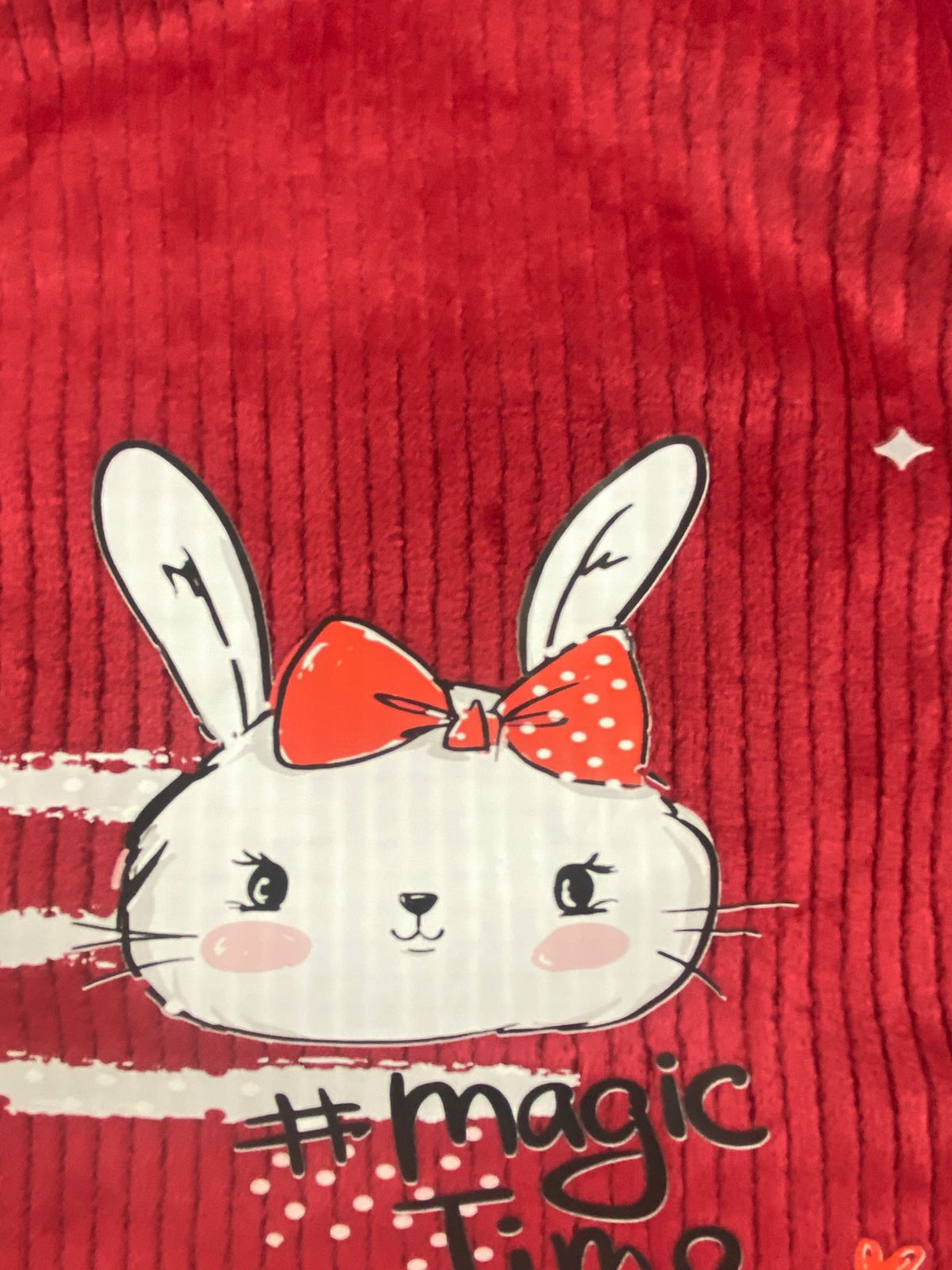 بيجامه قطيفه مسحب اولادي وبناتي مبطنه من الداخل رسمة ارنبه ❤️❤️