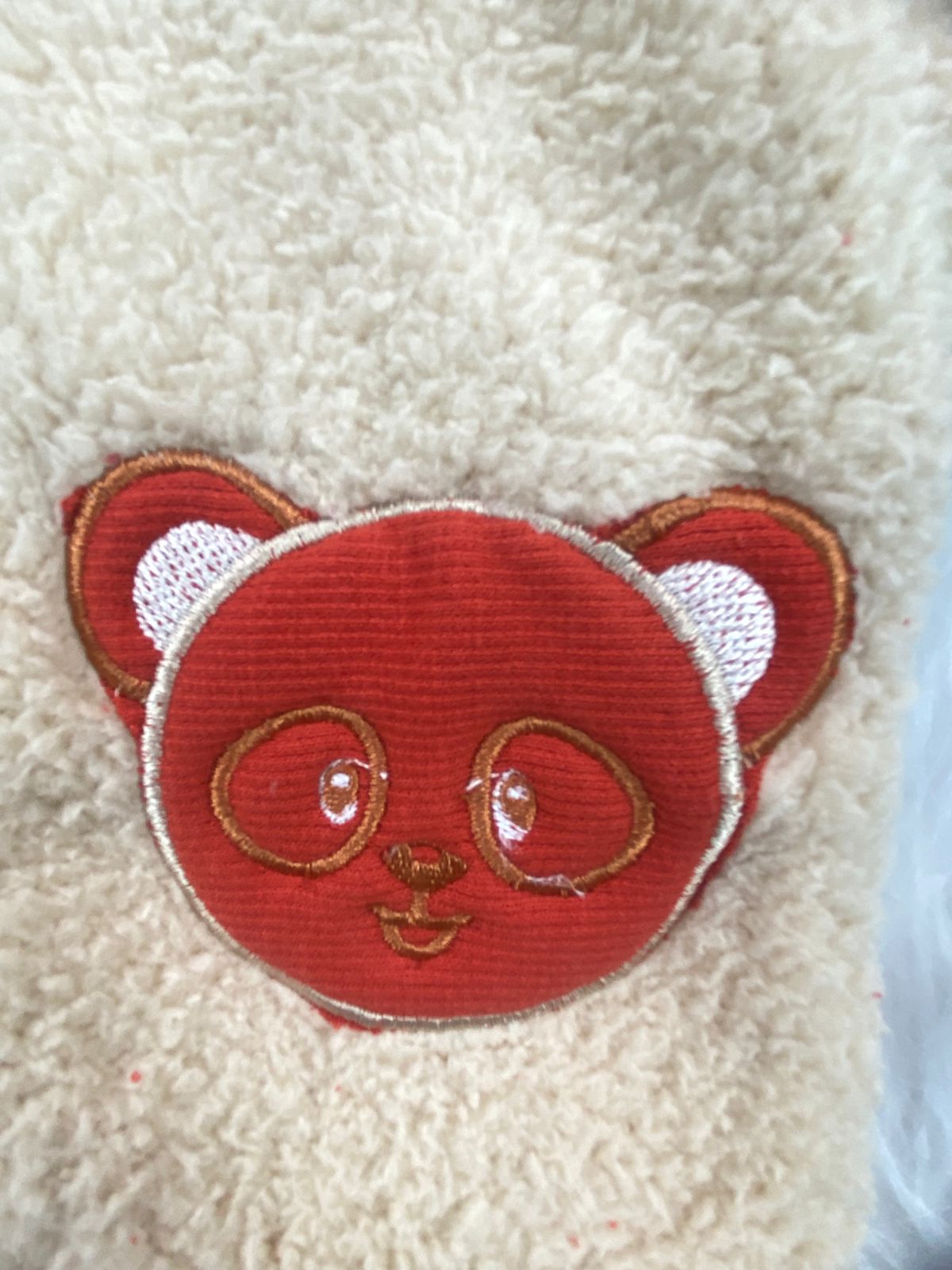 بيجامه فرو اولادي وبناتي مبطنه من الداخل خامه مريحه رسمة دبيين 😍😍