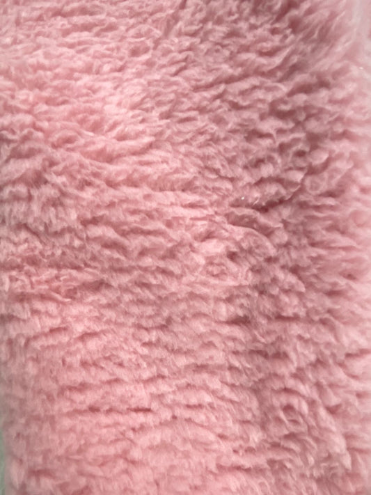 بيجامه فرو اولادي وبناتي مبطنه من الداخل خامه مريحه رسمة ارنبين 😍😍