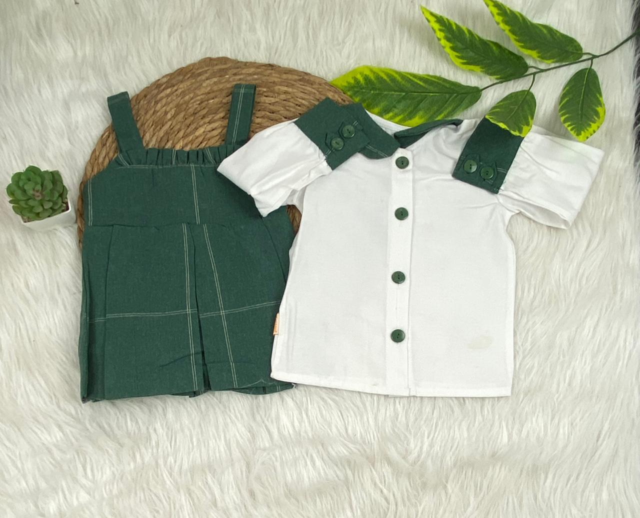 طقم بناتي سالوبيت قطيفه وقميص كتان خامه مريحه مكون من قطعتين رسمة وردة❤️❤️