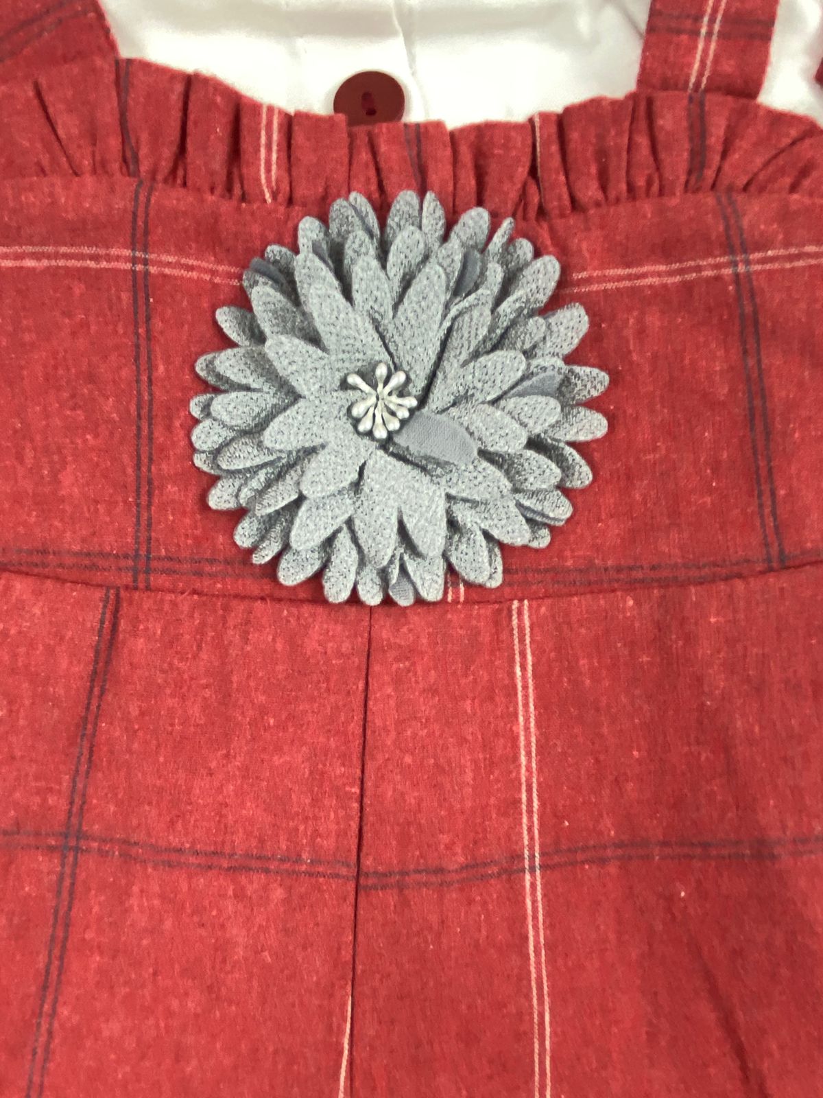 طقم بناتي سالوبيت قطيفه وقميص كتان خامه مريحه مكون من قطعتين رسمة وردة❤️❤️