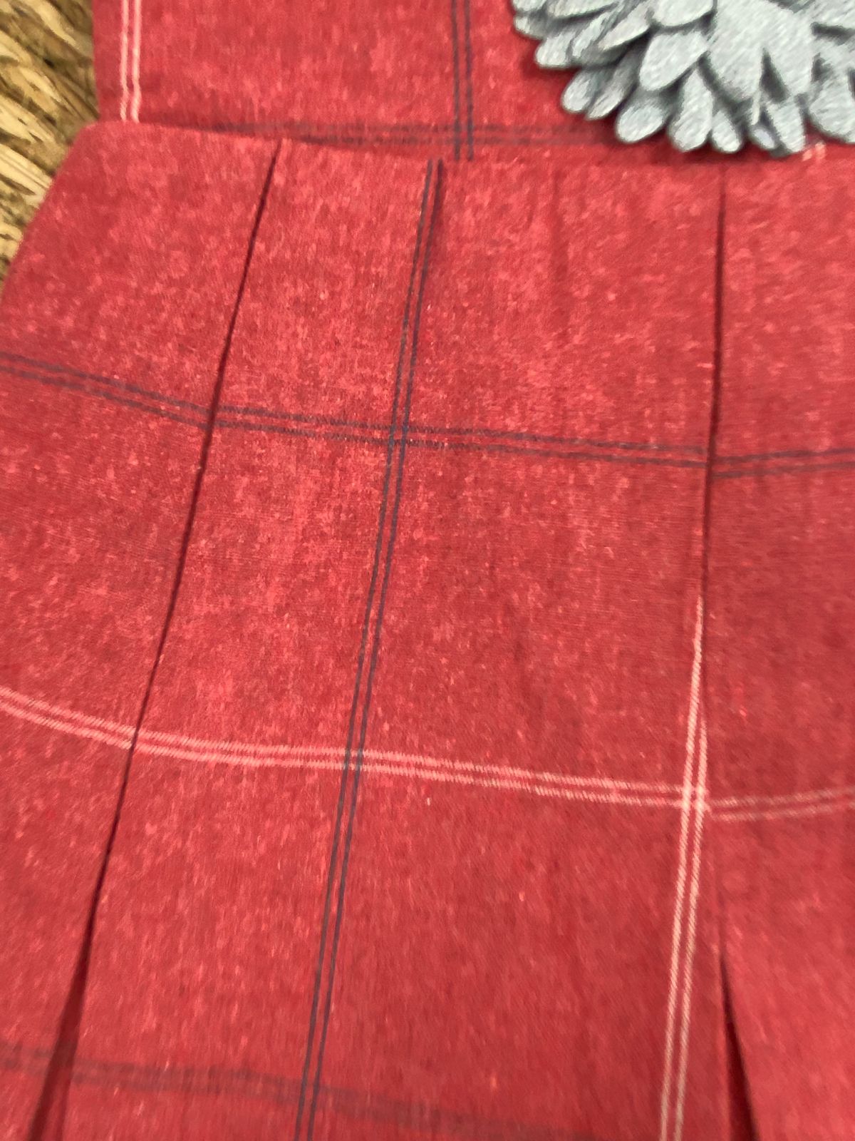 طقم بناتي سالوبيت قطيفه وقميص كتان خامه مريحه مكون من قطعتين رسمة وردة❤️❤️