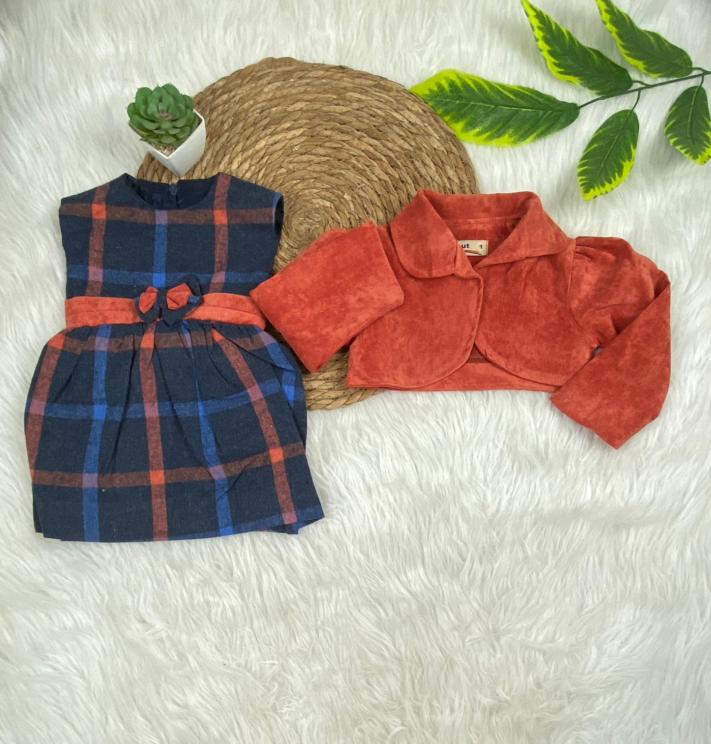 فستان بناتي قطن وجاكت فرو خامه مريحه مكون من قطعتين ❤️😍