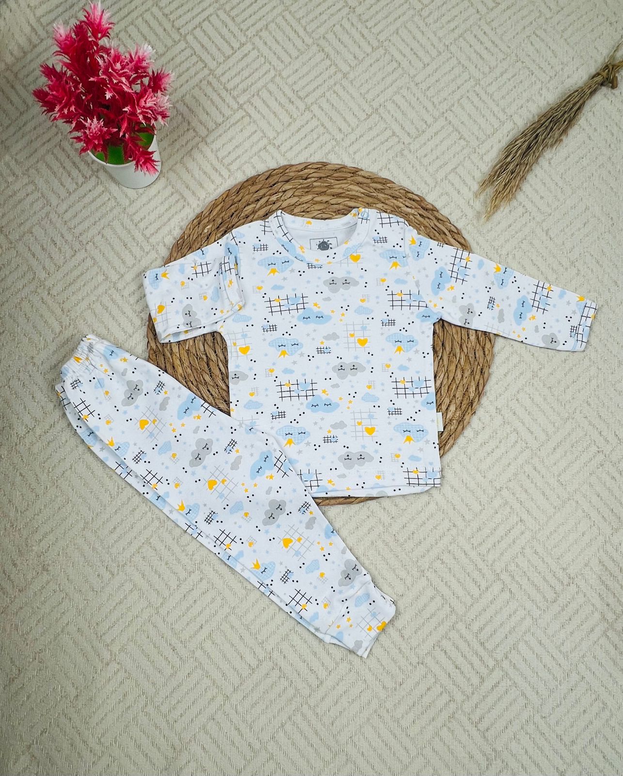 طقم داخلي بكم قطن 100% بناتي مكون من قطعتين 🤍❤️