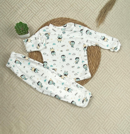 طقم تدفئه اولادي وبناتي خامه قطيفه ناعمه 🤍🤍