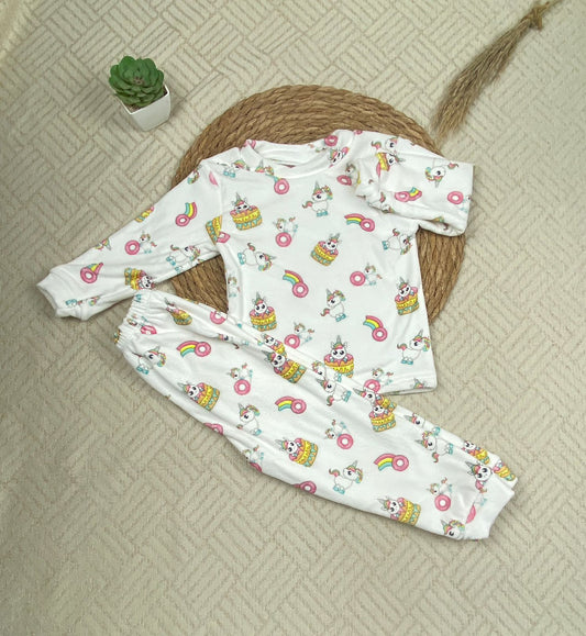 طقم تدفئه بناتي واولادي خامه قطيفه ناعمه مبطن من الداخل  😍❤️