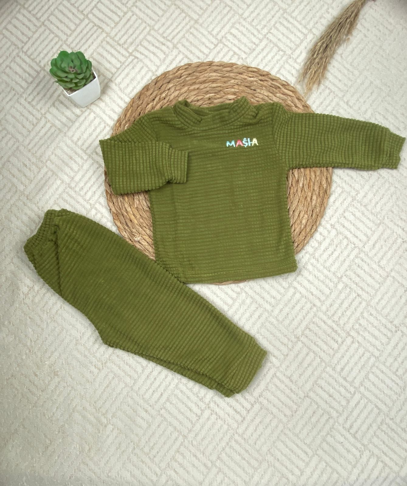 طقم تدفئه اولادي خامه قطيفه ناعمه مبطن من الداخل 6 -12 شهور 😍💞❤️