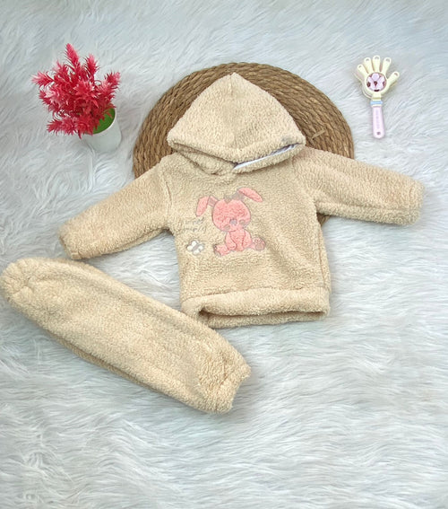 بيجامه فرو بناتي مبطنه من الداخل خامه مريحه رسمة ارنب 😍😍