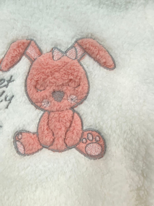 بيجامه فرو بناتي مبطنه من الداخل خامه مريحه رسمة ارنب 😍😍