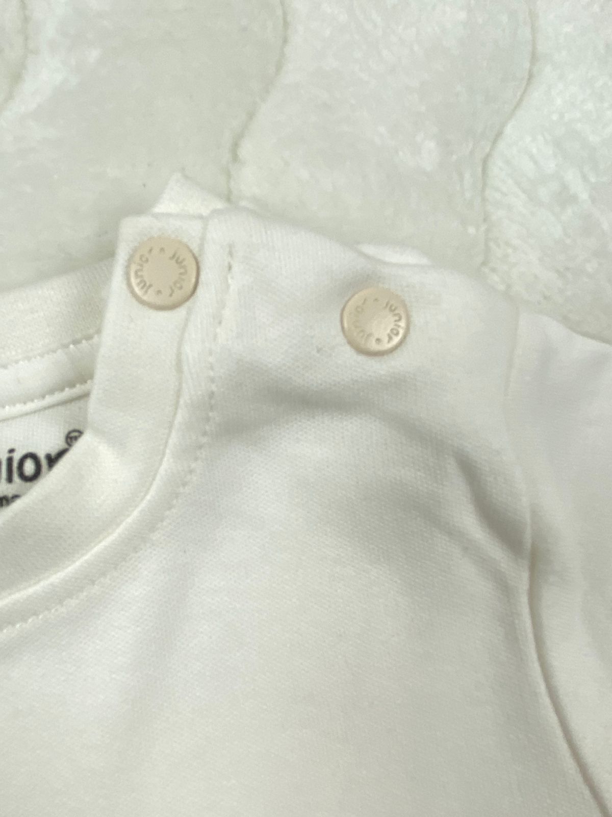 بيجامه خريفي قطن 100%اولادي مكونه من قطعتين ماركة جونيور 😍😍lets roar