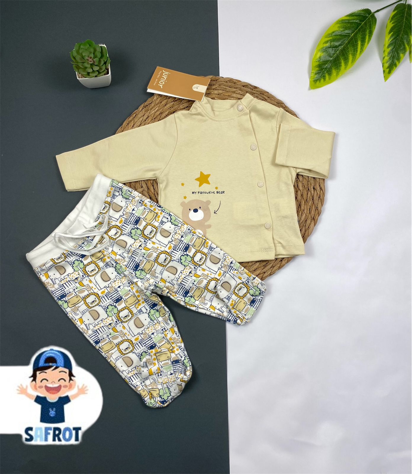 بيجامه خريفي قطن 100%اولادي مكونه من قطعتين ماركة جونيور 😍😍 رسمة نجمة