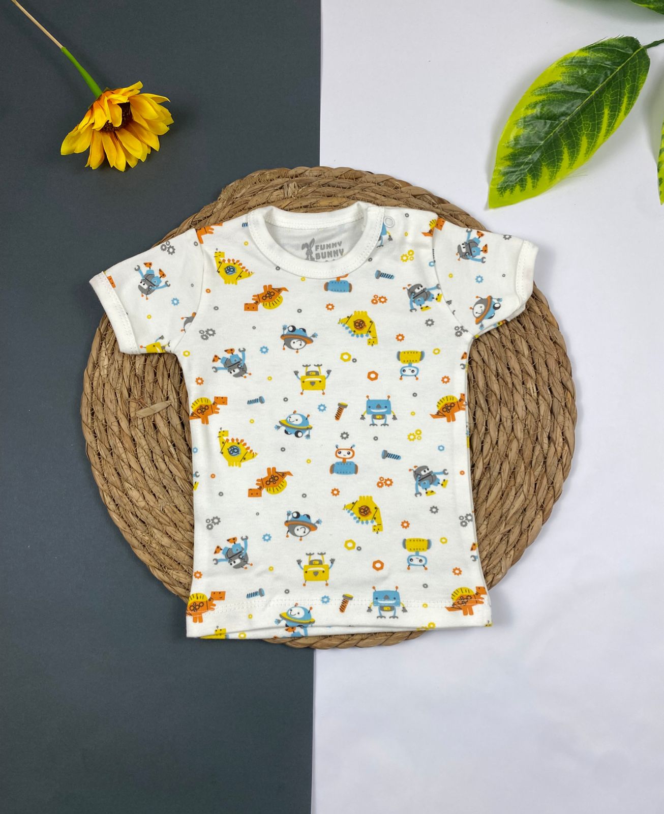 فانله نص كم مطبوع اولادي وبناتي قطن 100% ماركة فاني باني 😍🤍