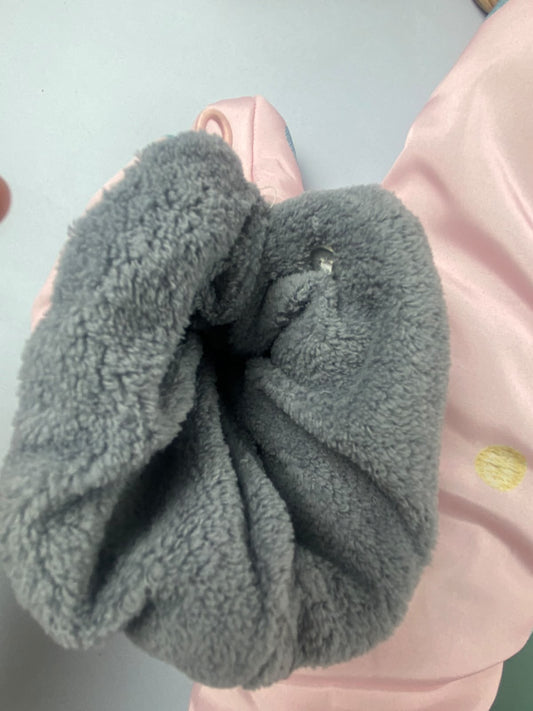 سالوبيت وتربروف مبطن فرو من الداخل بناتي مزود بلكلوك فرو🧸❄️
