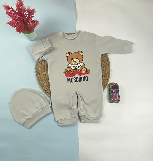 سالوبيت اولادي وبناتي مطبوع قطن 100% خريفي مكون من قطعتين moschino 😍❤️